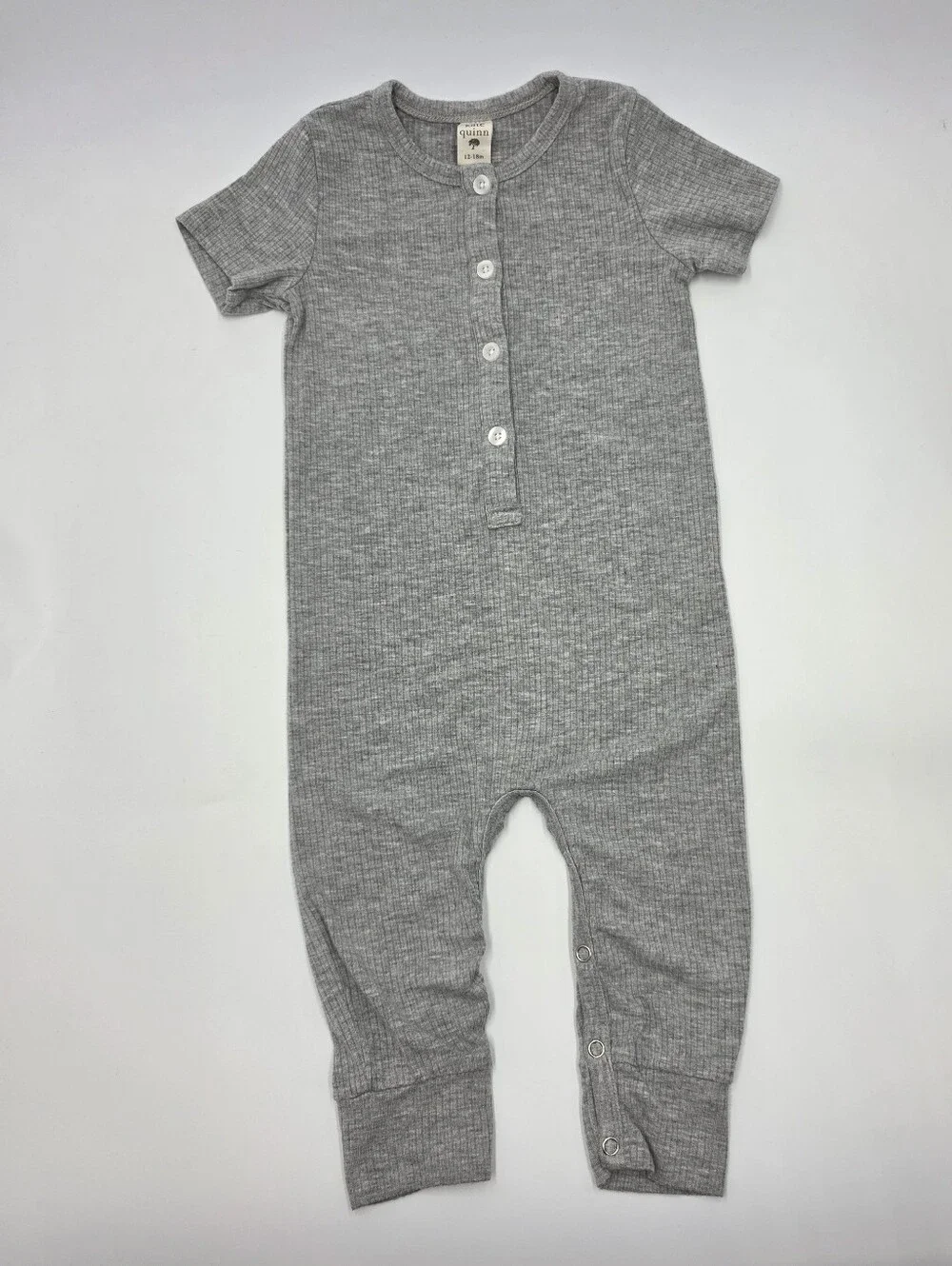 kate quinn gray ribbed romper size 12-18 months